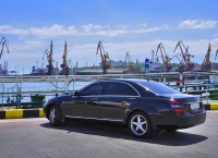 International Shipping for Cars Vans Pick-up Trucks